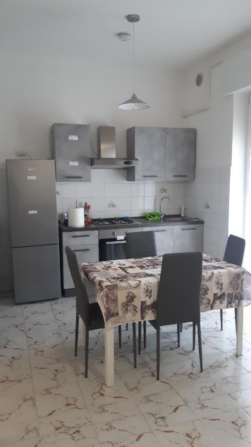 Casa Nerea - Camere Rooms Верона Екстериор снимка